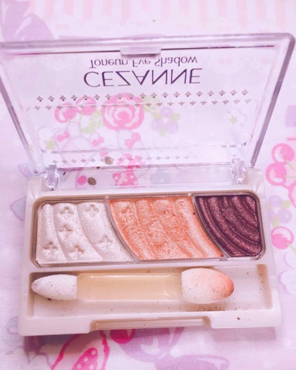 トーンアップアイシャドウ/CEZANNE/アイシャドウパレットを使ったクチコミ(2枚目)