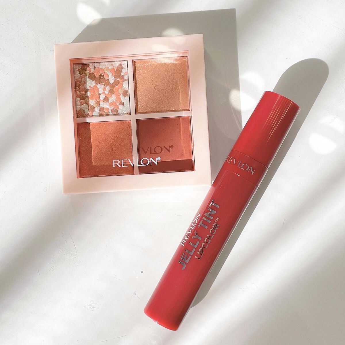 レブロン ダズル アイシャドウ クアッド/REVLON/アイシャドウパレットを使ったクチコミ（1枚目）