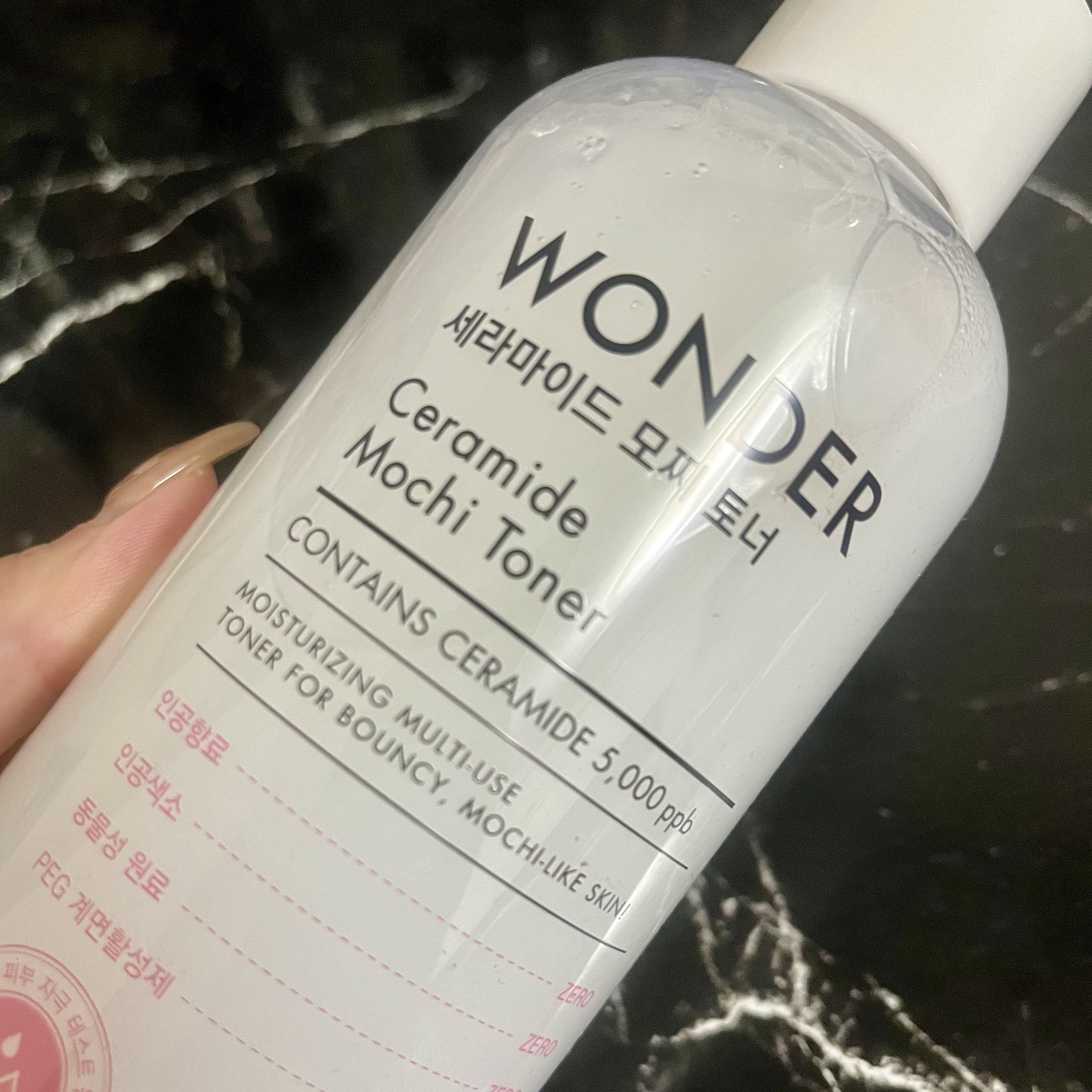 Wonder Ceramide Mochi Toner（トニーモリーワンダーCモチトナー）/TONYMOLY/化粧水を使ったクチコミ（2枚目）