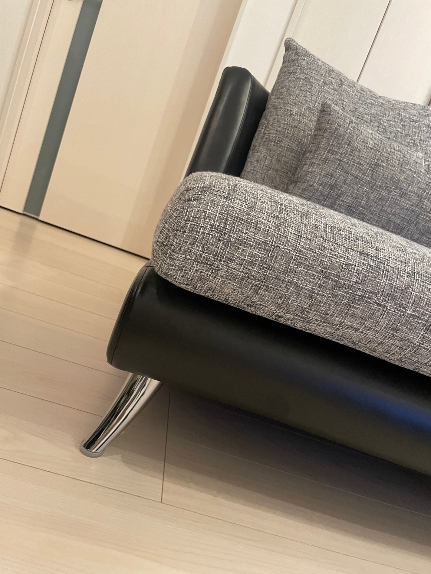 ちゃんまぃ on LIPS 「🛖🏠🏡🏘🏚🛖🏠🏡🏘🏚🛖🏠リビングで、カーペットに座ってしまうこ..」(4枚目)