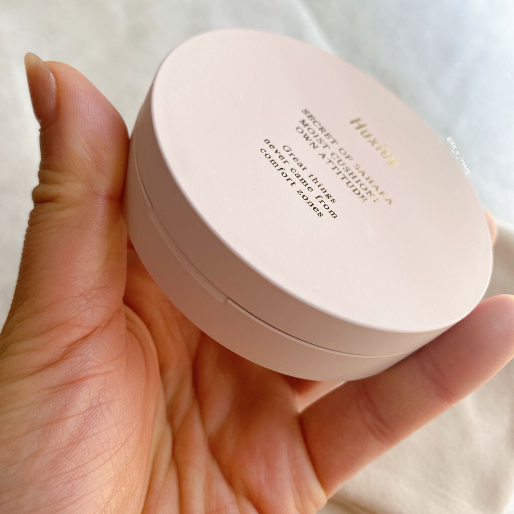 モイストクッション ; オウンアティテュード/Huxley/クッションファンデーションを使ったクチコミ(3枚目)