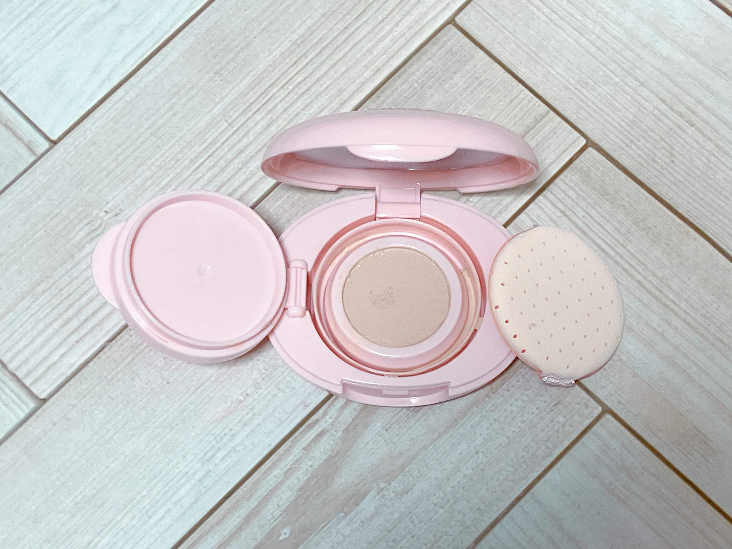 オールデイスキンフィットミルキーグロウクッション/Milk Touch/クッションファンデーションを使ったクチコミ（3枚目）