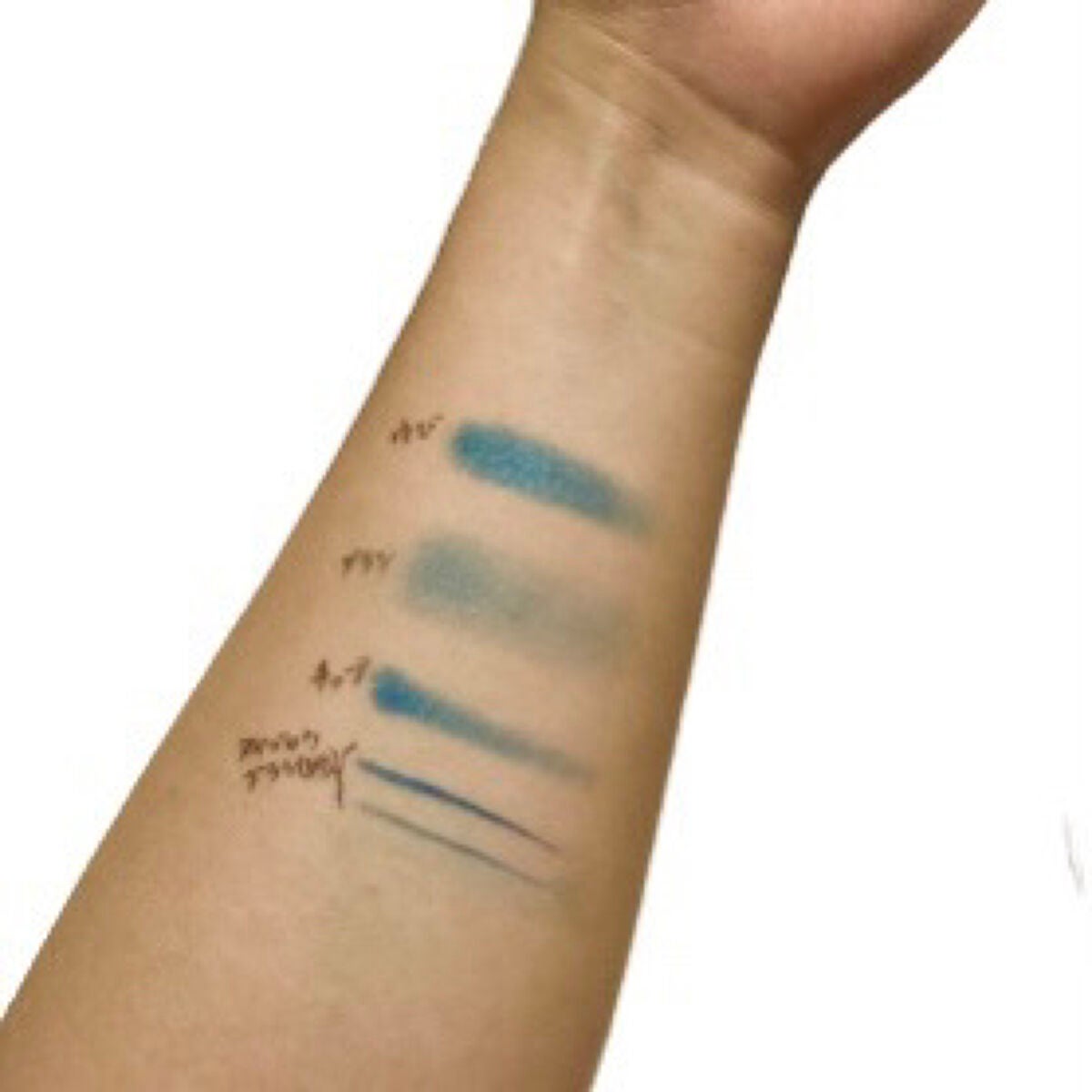 プリズム パウダーアイカラー/リンメル ロンドン/単色アイシャドウを使ったクチコミ(2枚目)