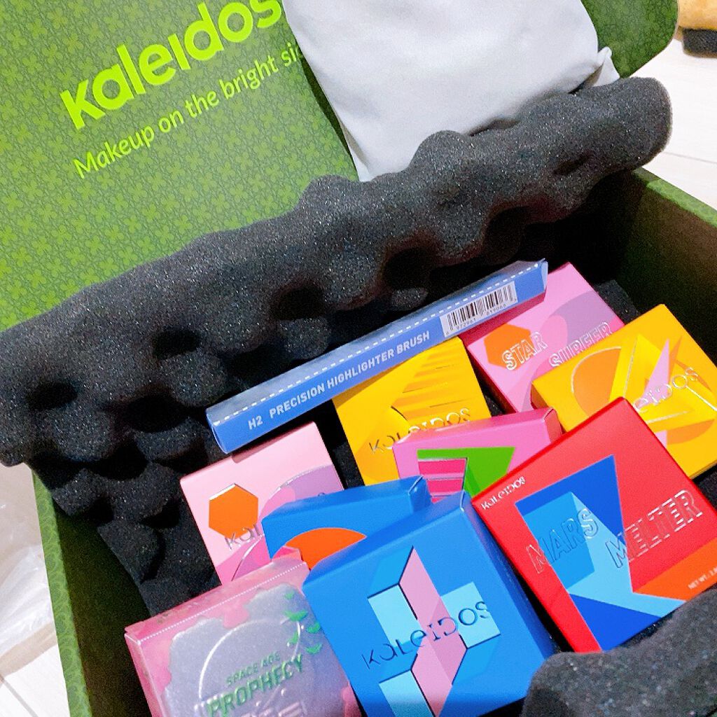 space age highlighter/Kaleidos Makeup/パウダーハイライトを使ったクチコミ(1枚目)