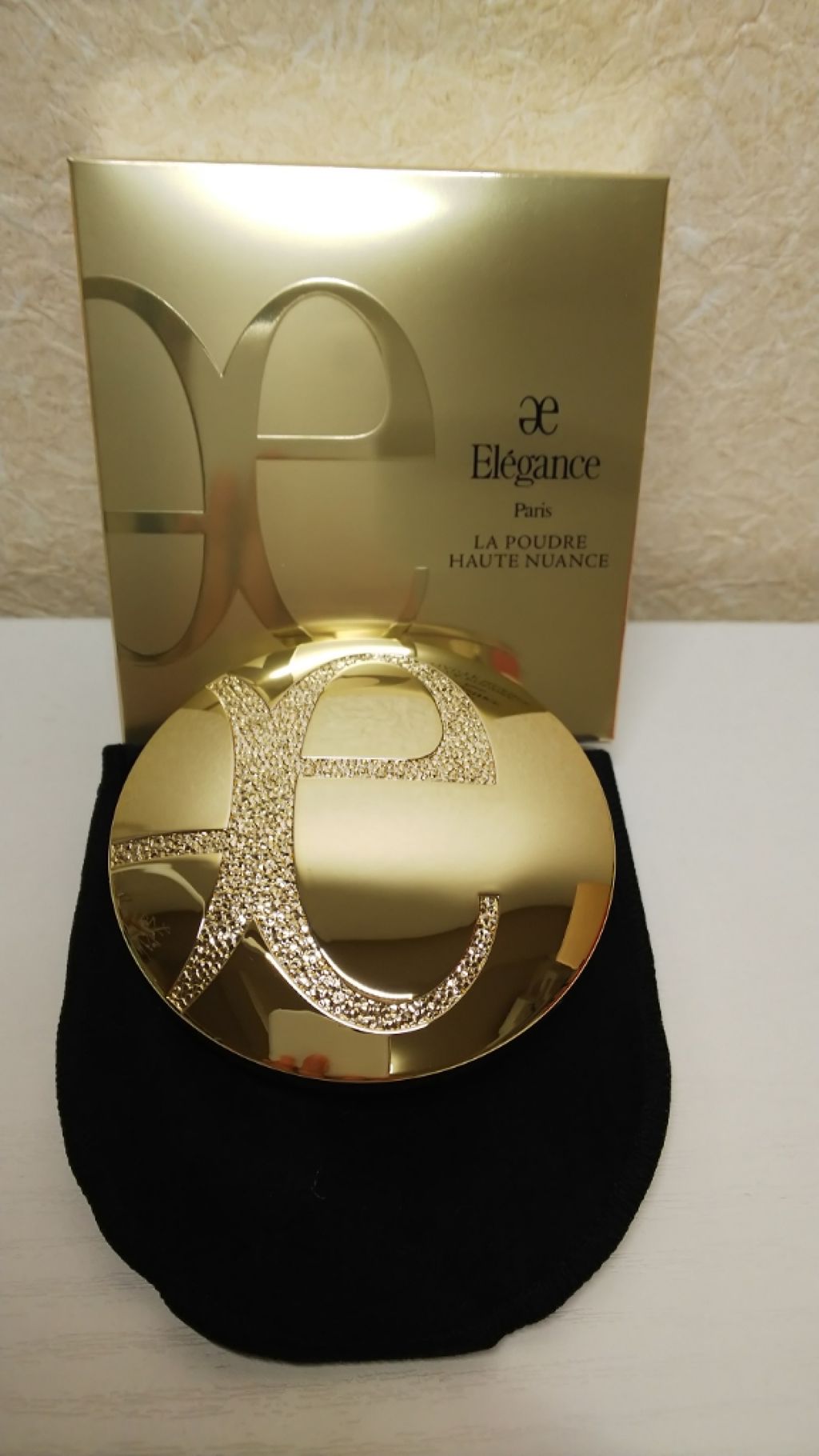 ラ プードル オートニュアンス/Elégance/プレストパウダーを使ったクチコミ（3枚目）