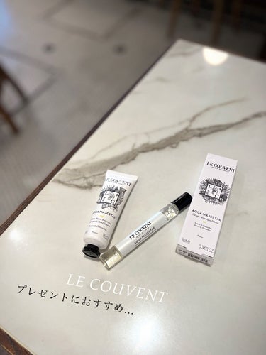 \\ プレゼントにおすすめなアイテム☺︎♕ //
.
☑︎LE COUVENT
ミニボトル香水
ハンドクリーム
.
香りもたくさんあるんだけど…
どれもとってもいい香りなの◎
デザインもおしゃれでプレゼ