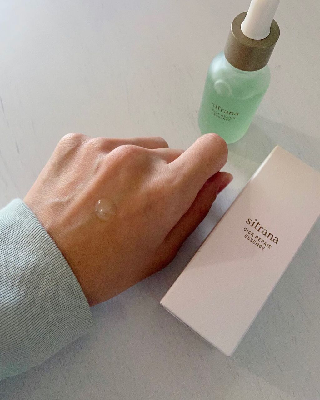 シカリペア エッセンス/sitrana/美容液を使ったクチコミ（3枚目）