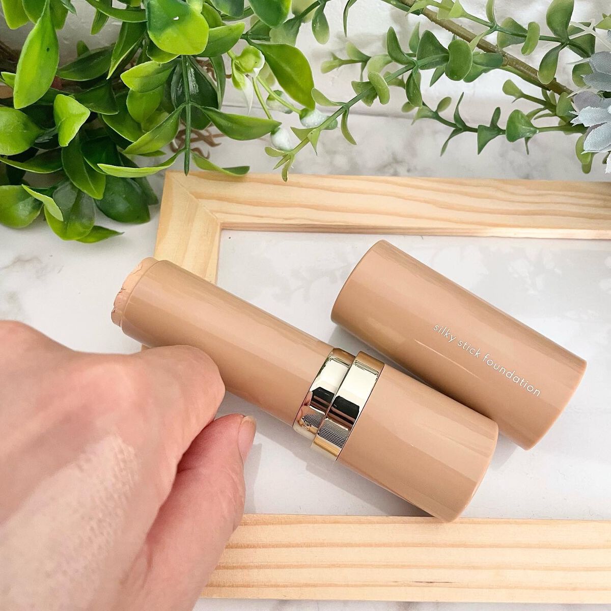 シルキースティックファンデーション/KAMIKA/その他ファンデーションを使ったクチコミ(4枚目)