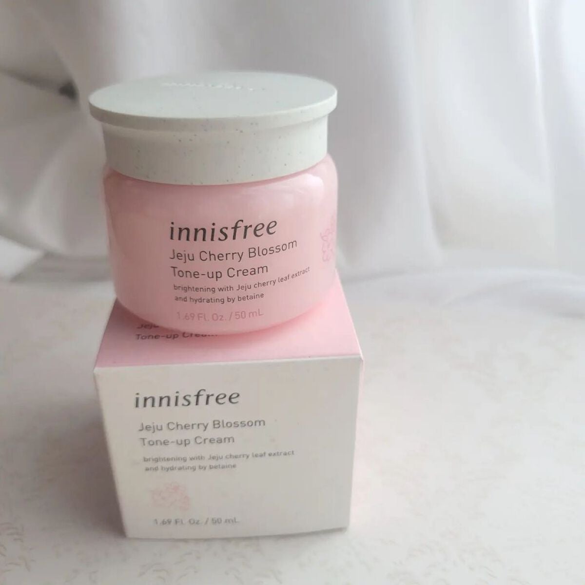チェジュ チェリーブロッサム トーンアップクリーム/innisfree/化粧下地を使ったクチコミ(7枚目)