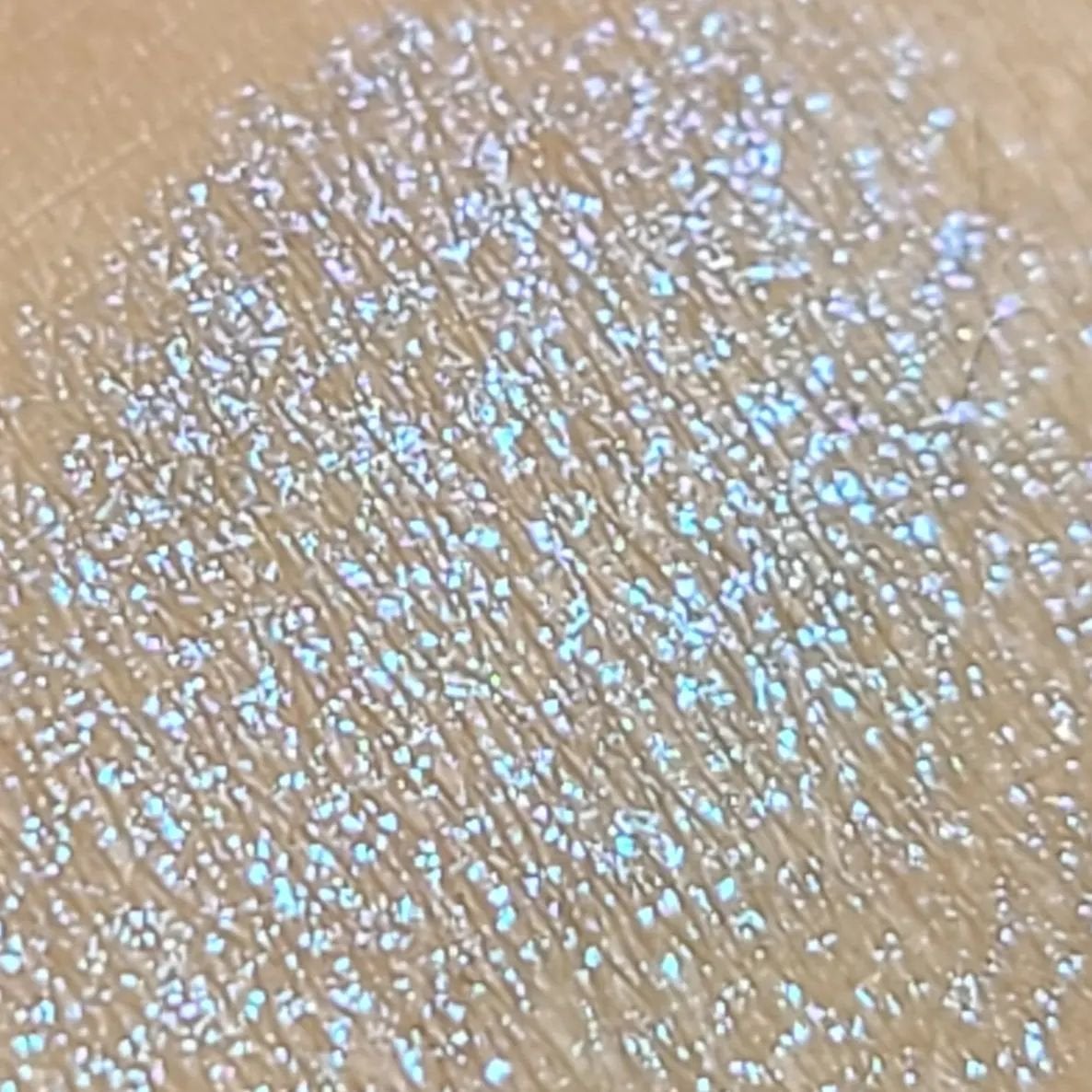 ラズル アイカラー/エレガンス ラズル /単色アイシャドウを使ったクチコミ(5枚目)