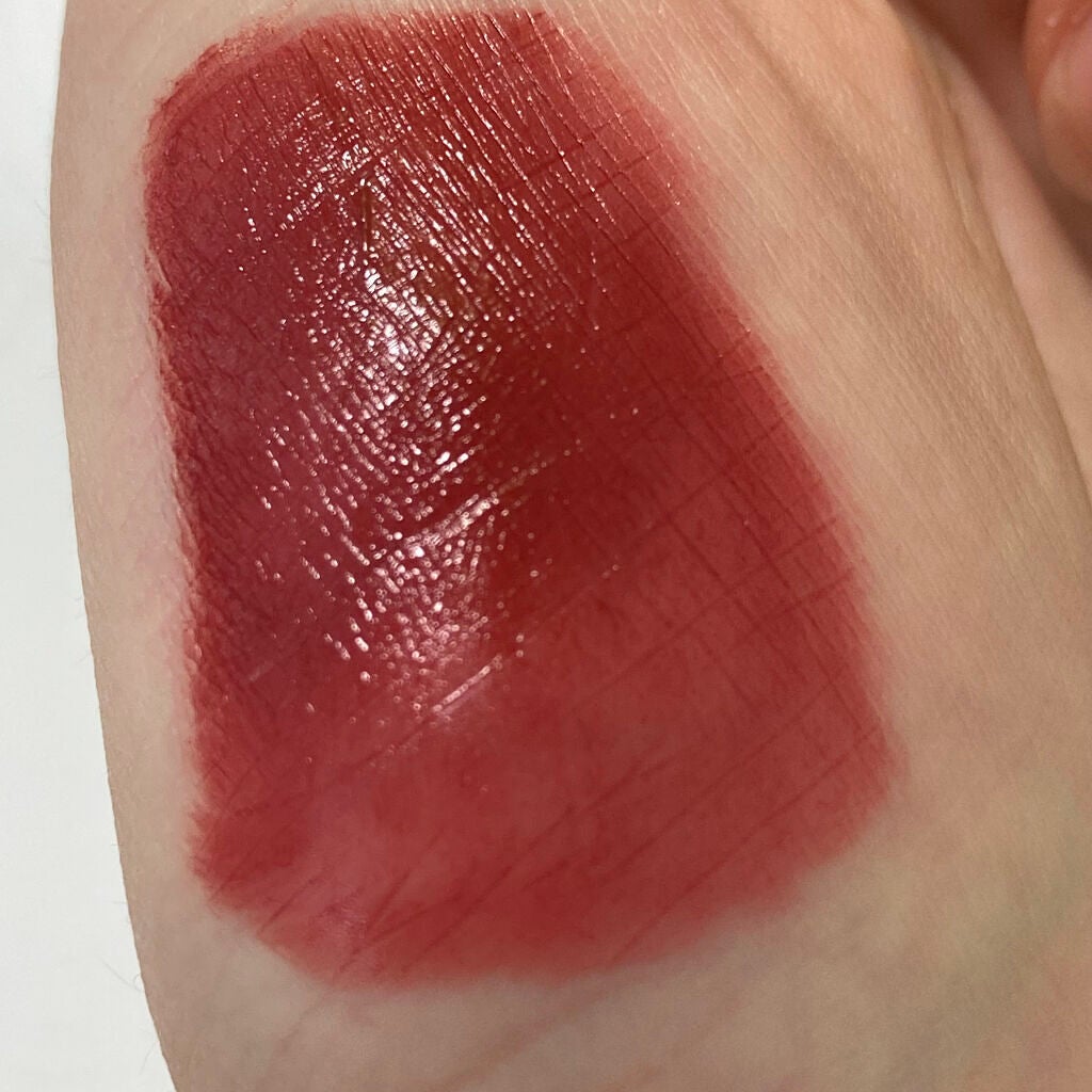 キヌ ルージュ サテン/shu uemura/口紅を使ったクチコミ(4枚目)