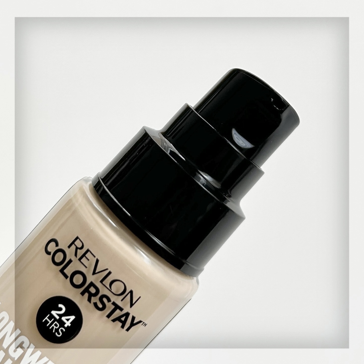 カラーステイ ロングウェア メイクアップ/REVLON/リキッドファンデーションを使ったクチコミ（2枚目）