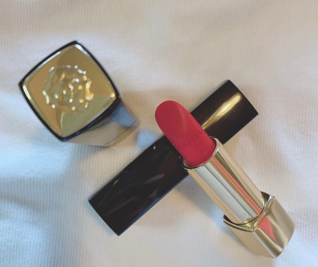 ルージュ アリュール ヴェルヴェット ル リオン ドゥ シャネル/CHANEL/口紅を使ったクチコミ(2枚目)