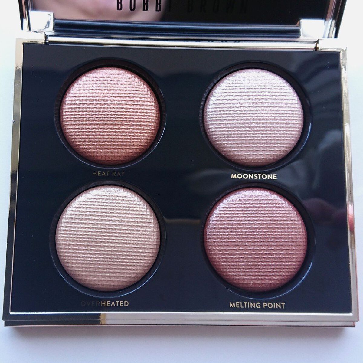 リュクス トゥ トラベル アイシャドウ パレット/BOBBI BROWN/アイシャドウパレットを使ったクチコミ(2枚目)