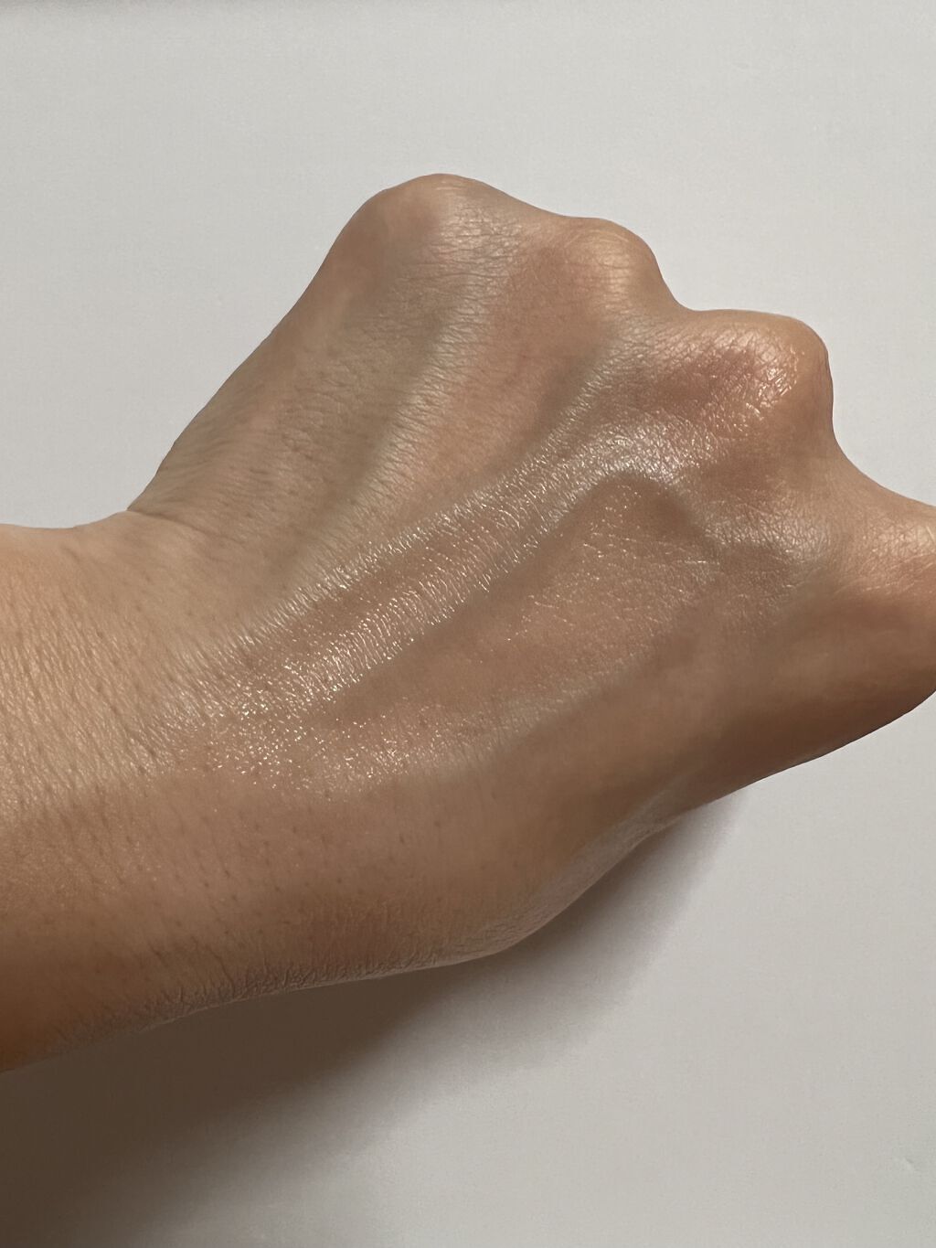 ル リフト ラ クレーム マン/CHANEL/ハンドクリームを使ったクチコミ（3枚目）