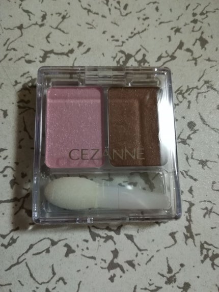 ツーカラー アイシャドウ ラメシリーズ/CEZANNE/アイシャドウパレットを使ったクチコミ(2枚目)