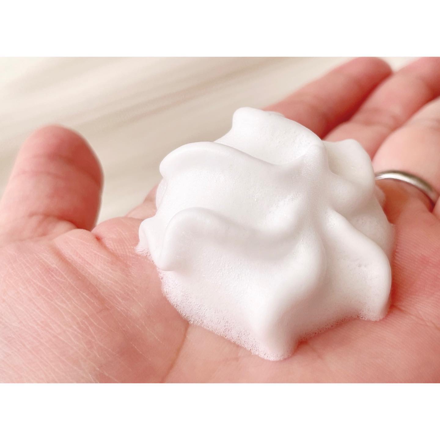 ビオレu ザ ボディ 泡タイプ モイスチャースムース 本体 540ml/ビオレu/ボディソープを使ったクチコミ（3枚目）