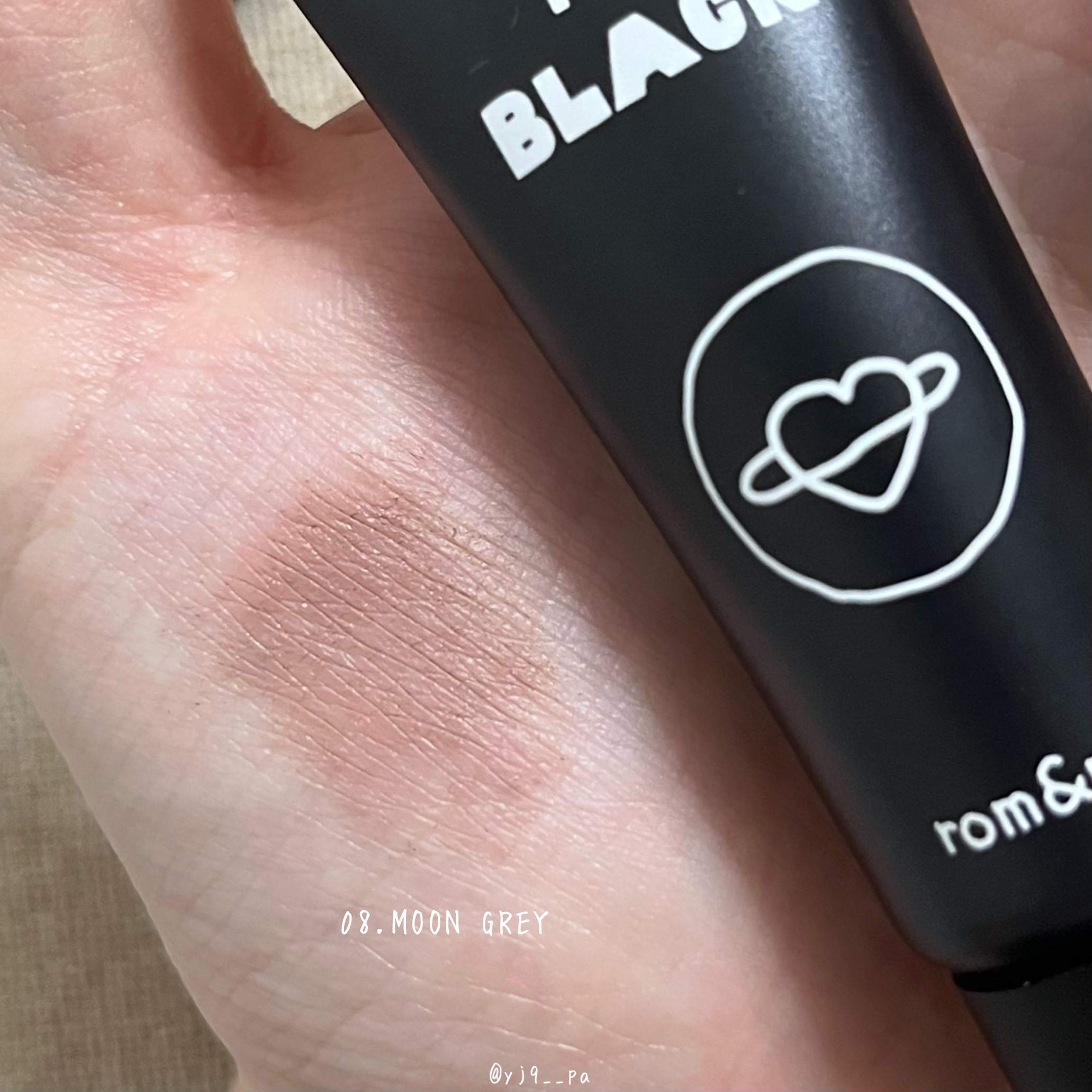 ハンオールブロウカラ 08 ムーングレー（INAPSQUAREコラボ）/rom&nd/眉マスカラを使ったクチコミ（2枚目）