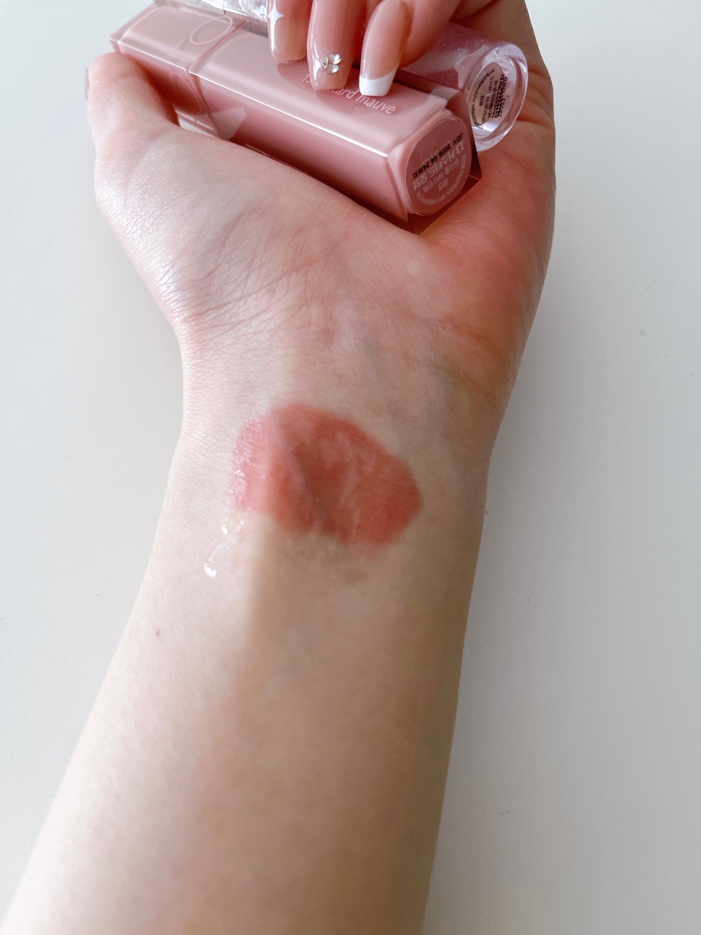 グラスティングウォーターグロス/rom&nd/リップグロスを使ったクチコミ(4枚目)