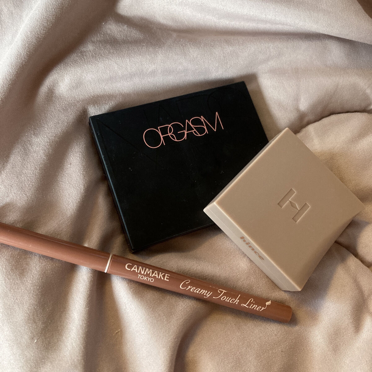 ニューデップスアイシャドウ/hince/単色アイシャドウを使ったクチコミ（1枚目）