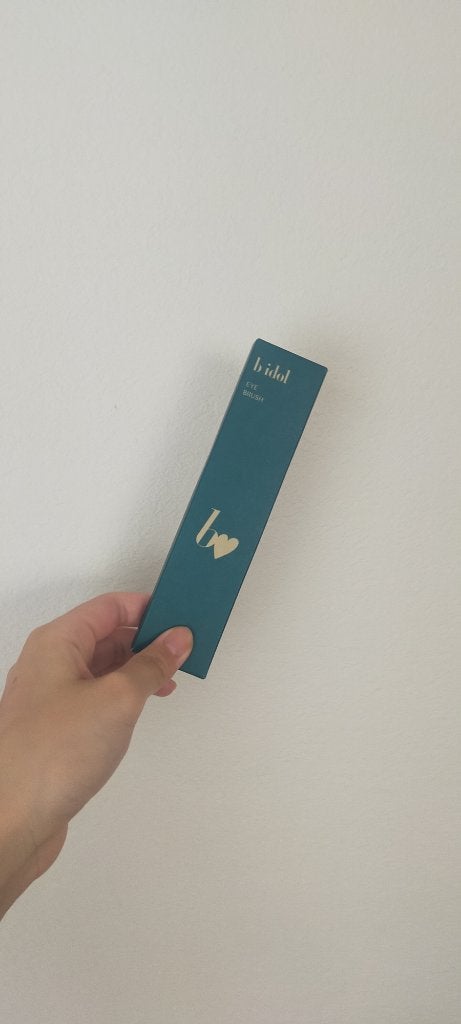 アイブラシ WR/b idol/メイクブラシを使ったクチコミ(1枚目)