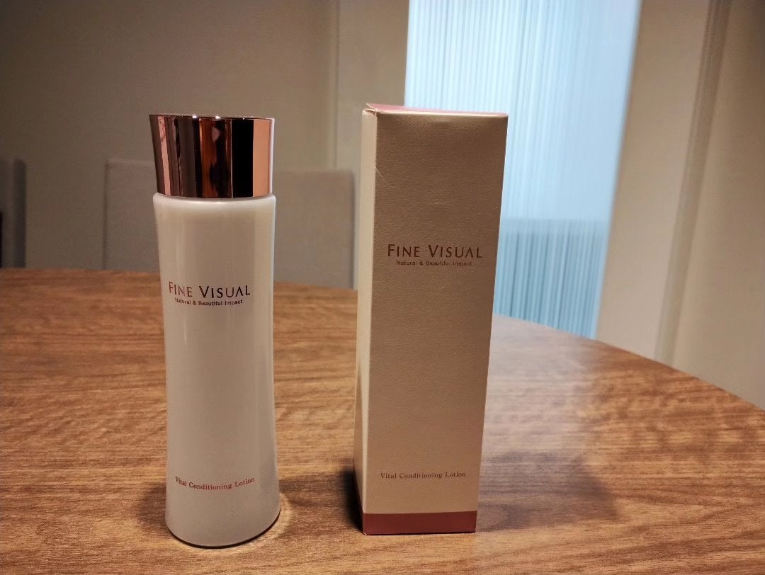 mcgroupakiko on LIPS 「毎日、沢山の化粧水が発売されていますがロングセラーになるものに..」(1枚目)