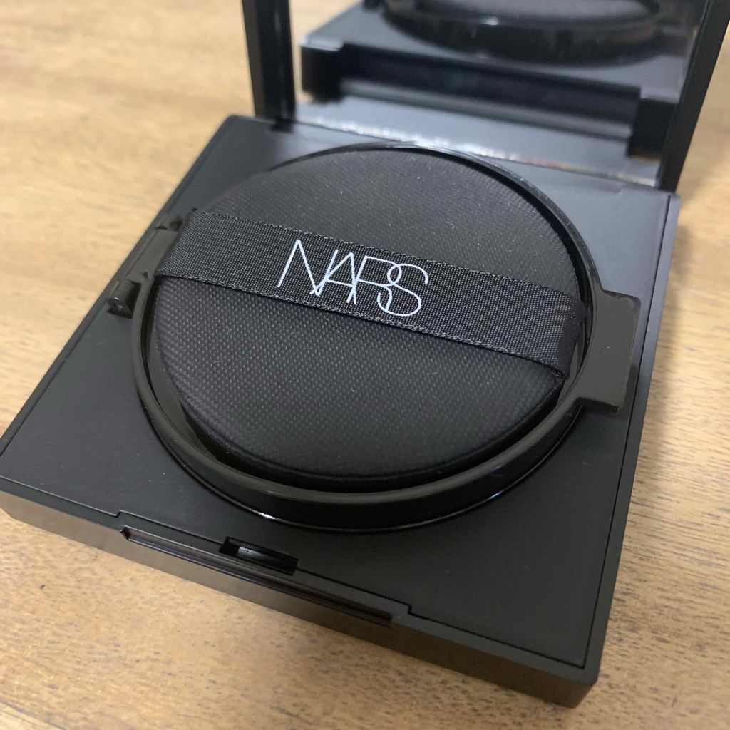 ナチュラルラディアント ロングウェア クッションファンデーション/NARS/クッションファンデーションを使ったクチコミ（2枚目）