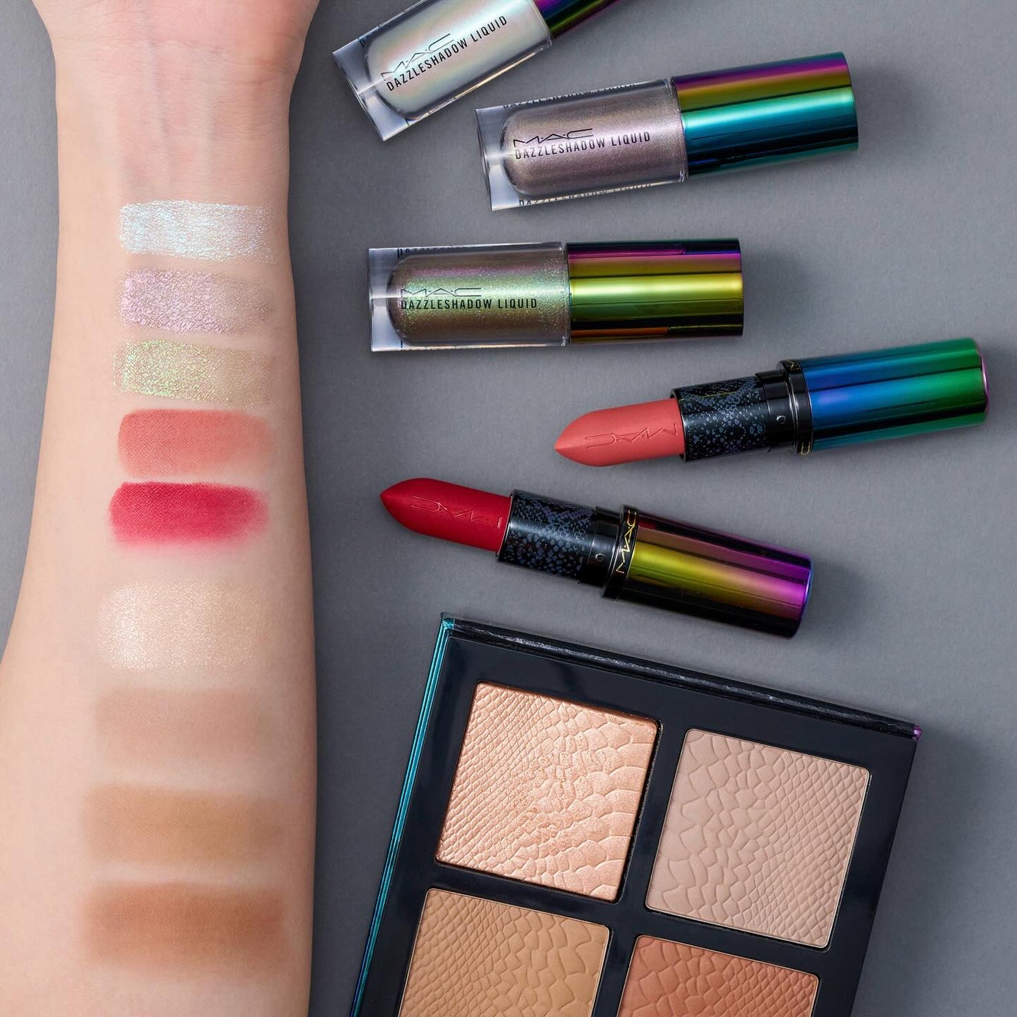 ダズルシャドウ リキッド/M・A・C/リキッドアイシャドウを使ったクチコミ(2枚目)