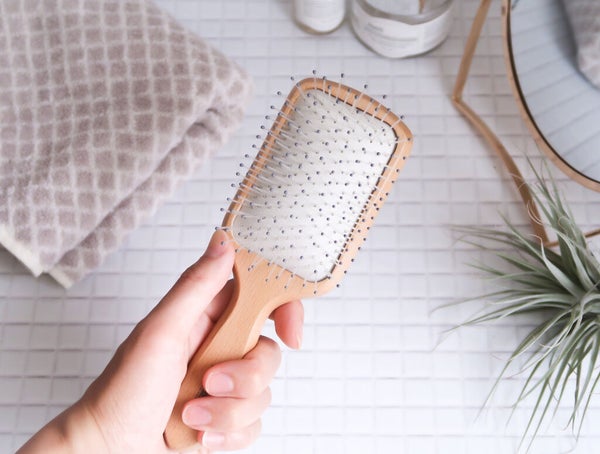 パドルブラシのおすすめ24選!効果や使い方・プレゼント向け商品も紹介