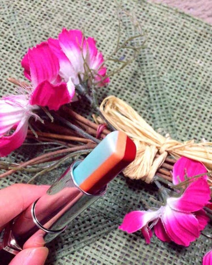 リップ フラッシュ ビッテン ストロボ/MAYBELLINE NEW YORK/口紅を使ったクチコミ(2枚目)