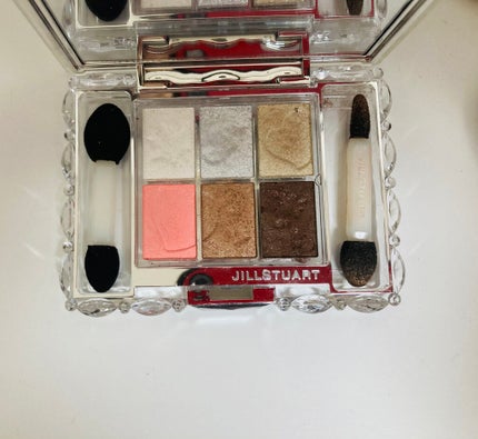 ホワイトラブストーリー コレクション (クリスマスコフレ 2018)/JILL STUART/メイクアップキットを使ったクチコミ(2枚目)