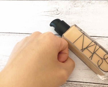 ナチュラルラディアント ロングウェアファンデーション/NARS/リキッドファンデーションを使ったクチコミ（4枚目）