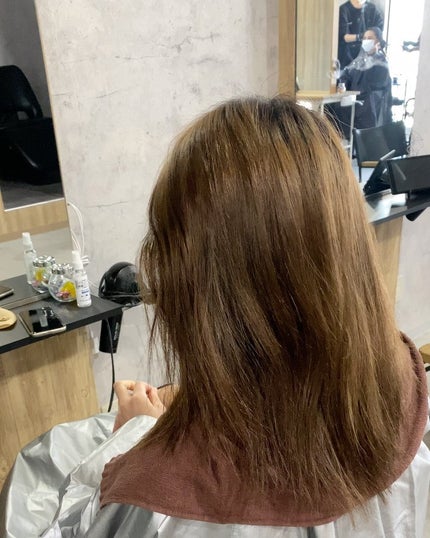 Kazuhair.. on LIPS 「室内光、自然光でこんなにも見え方が違います。。。#髪質改善#ウ..」(5枚目)