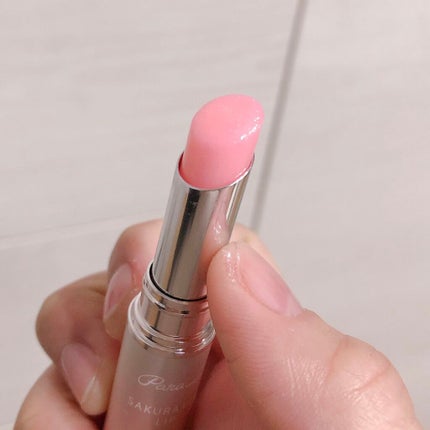 サクラヴェールリップ/パラドゥ/リップクリームを使ったクチコミ(2枚目)