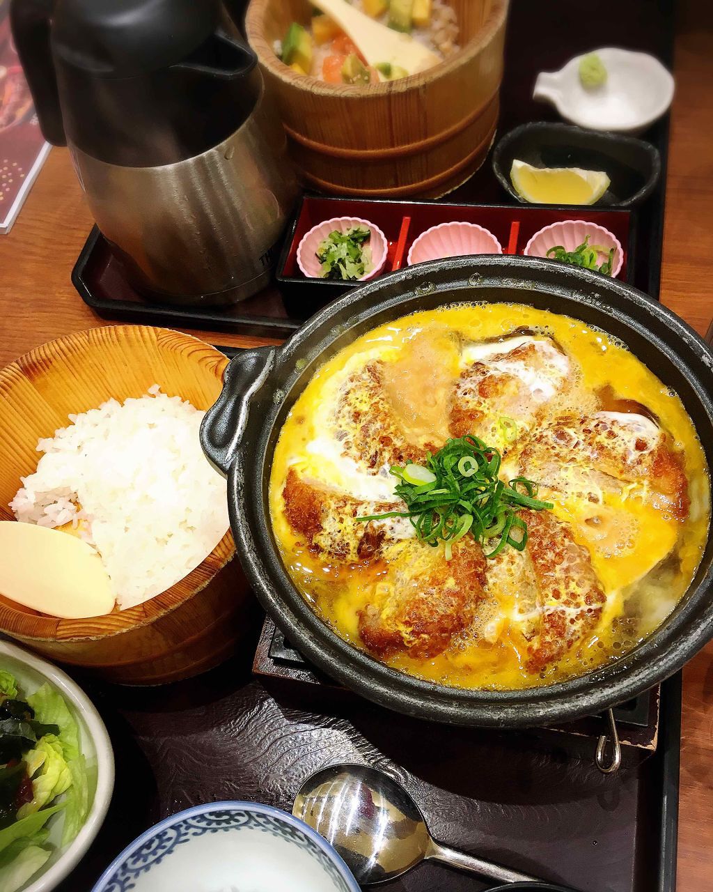 たら on LIPS 「相談です💦クマの隠し方について一枚目の画像は関係ないですw美味..」(1枚目)