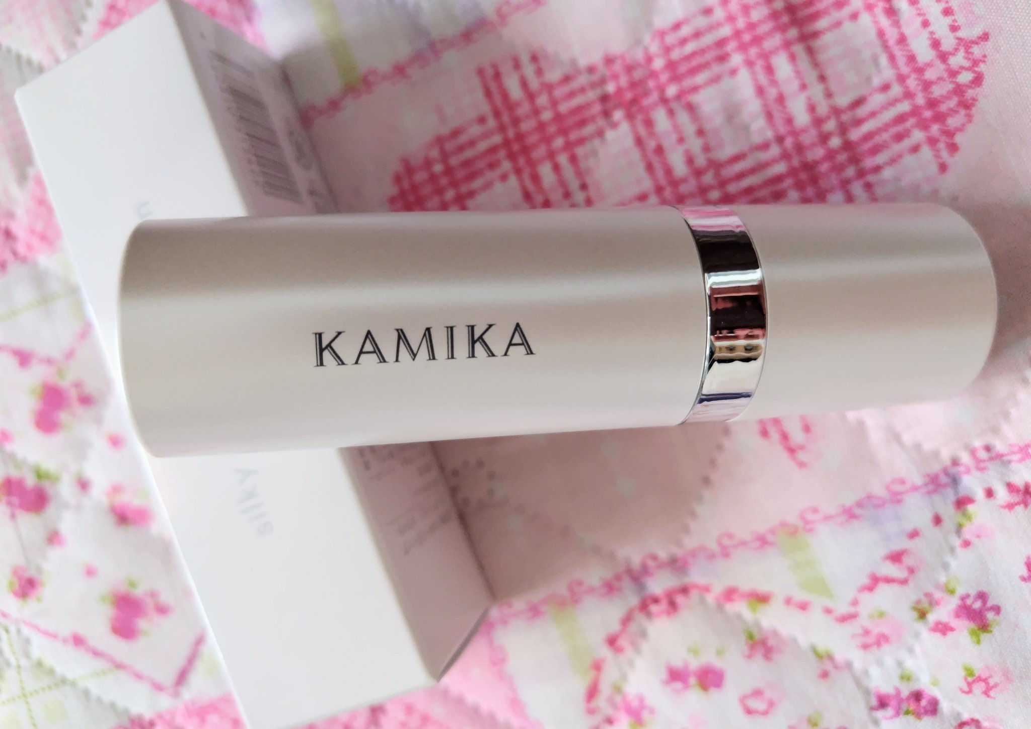 シルキースティックファンデーション/KAMIKA/その他ファンデーションを使ったクチコミ（2枚目）