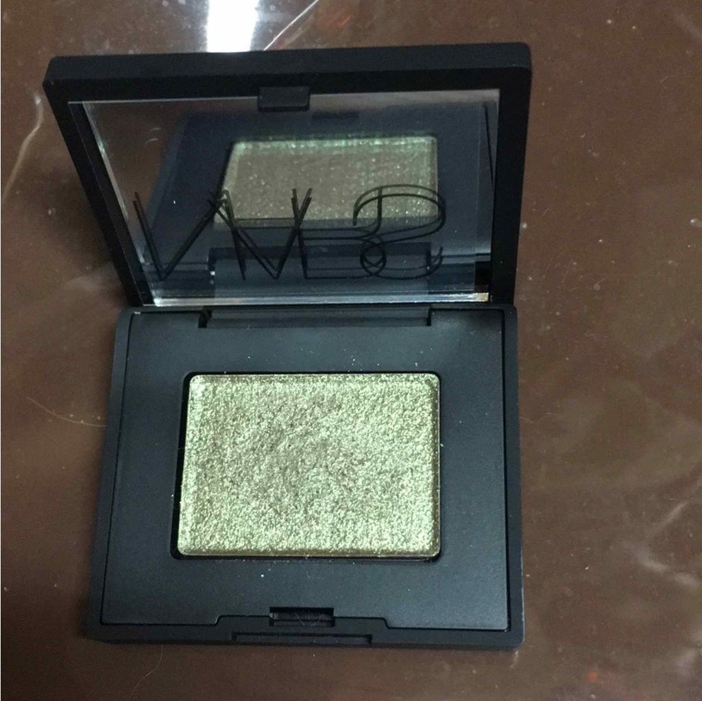 ハードワイヤードアイシャドー/NARS/単色アイシャドウを使ったクチコミ（1枚目）