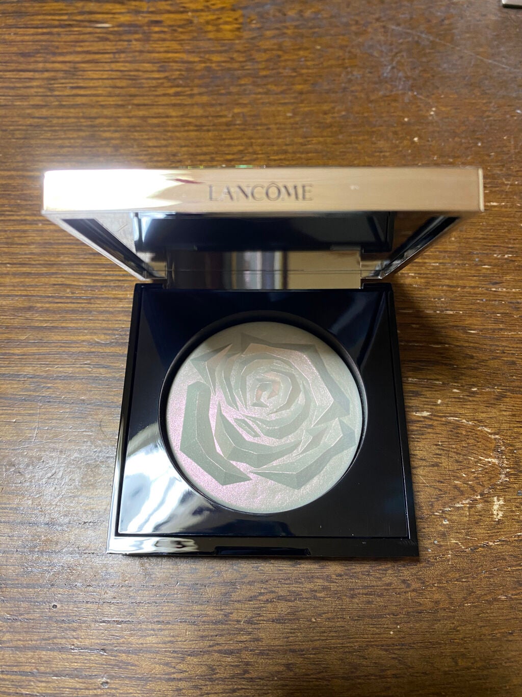 ラ ローズ ハイライター/LANCOME/パウダーハイライトを使ったクチコミ(4枚目)
