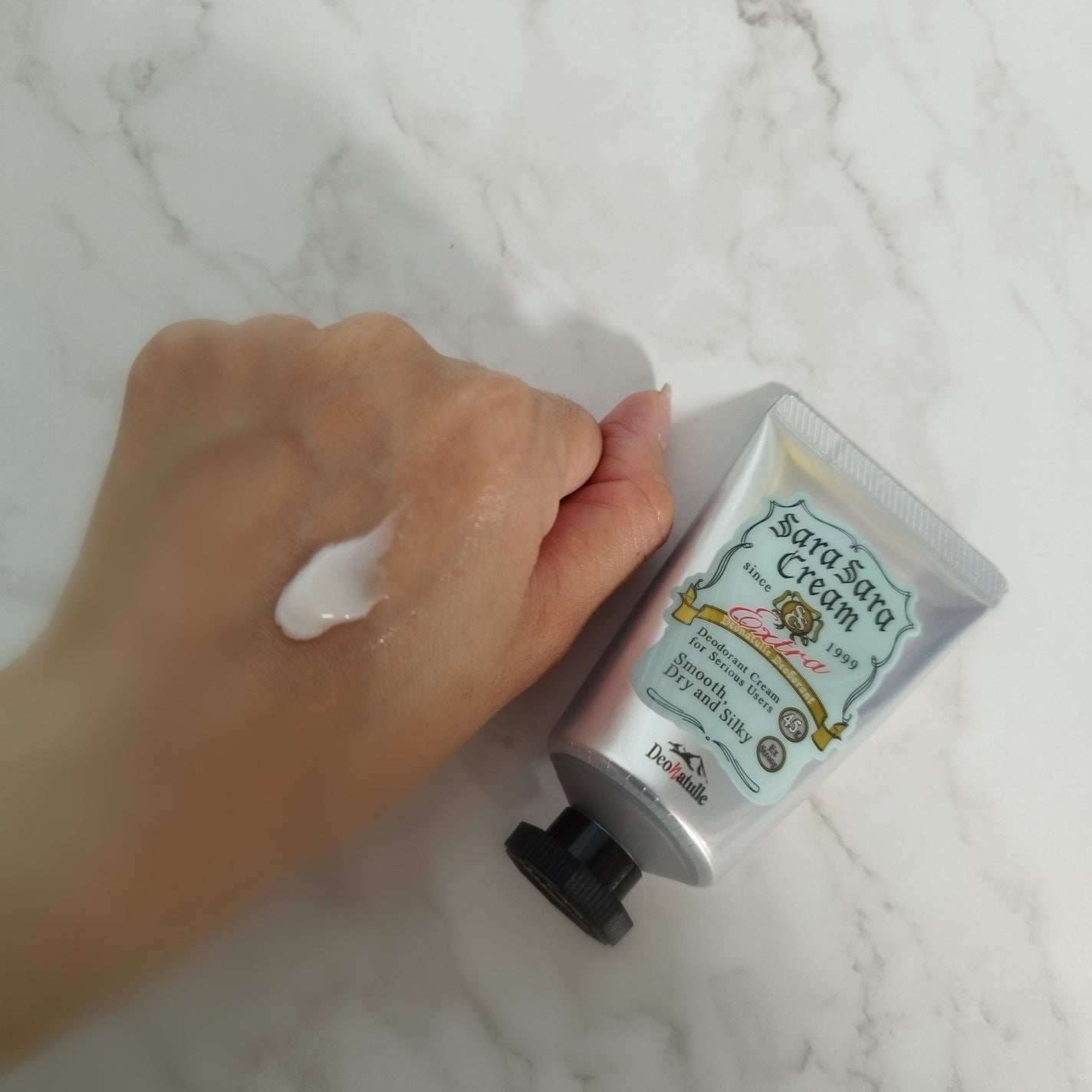 薬用さらさらデオドラントパウダー/デオナチュレ/デオドラント・制汗剤を使ったクチコミ(6枚目)