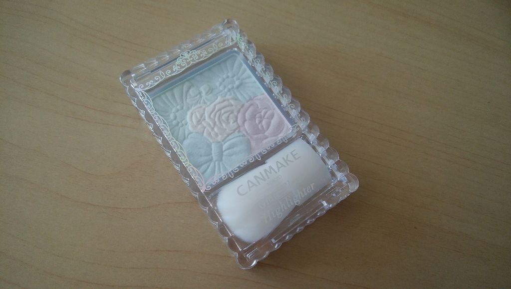 グロウフルールハイライター/キャンメイク/パウダーハイライトを使ったクチコミ(1枚目)