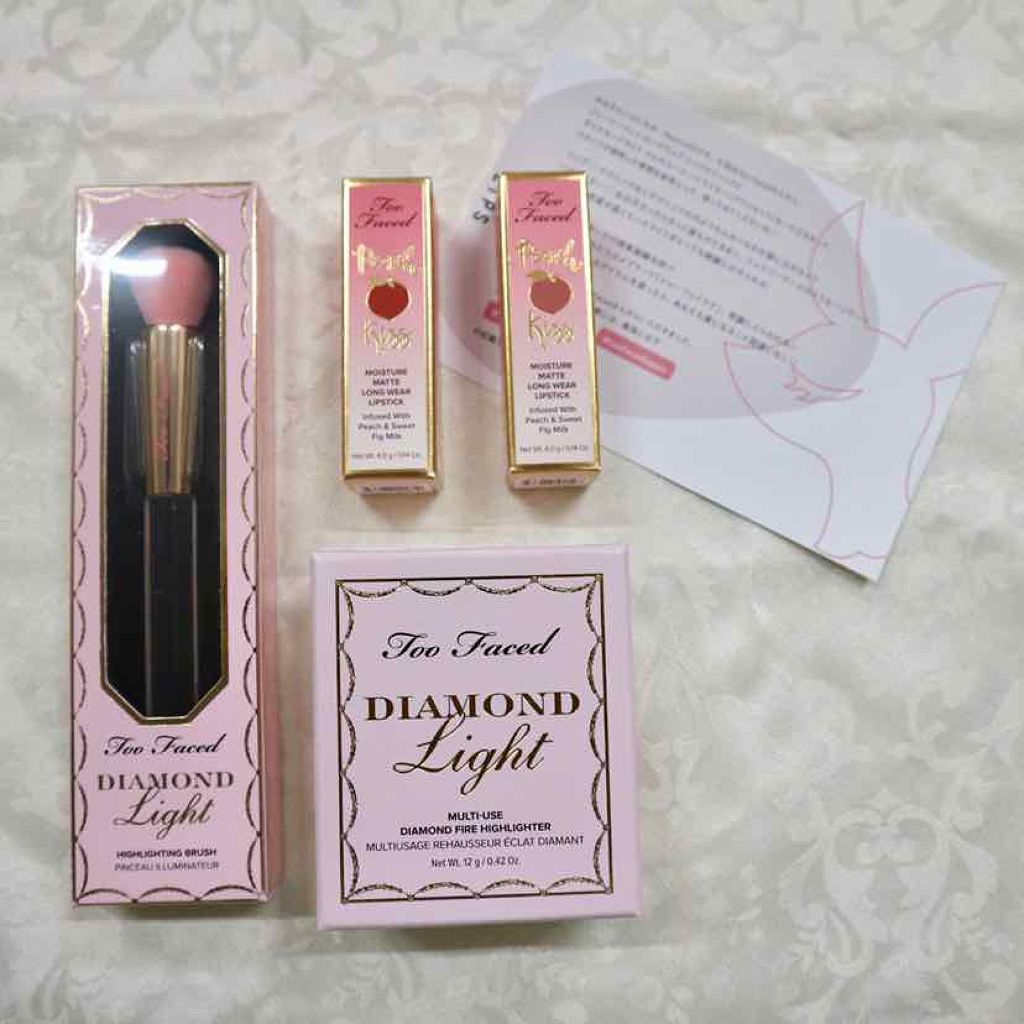 ダイヤモンドライト ハイライター ブラシ/Too Faced/メイクブラシを使ったクチコミ(4枚目)