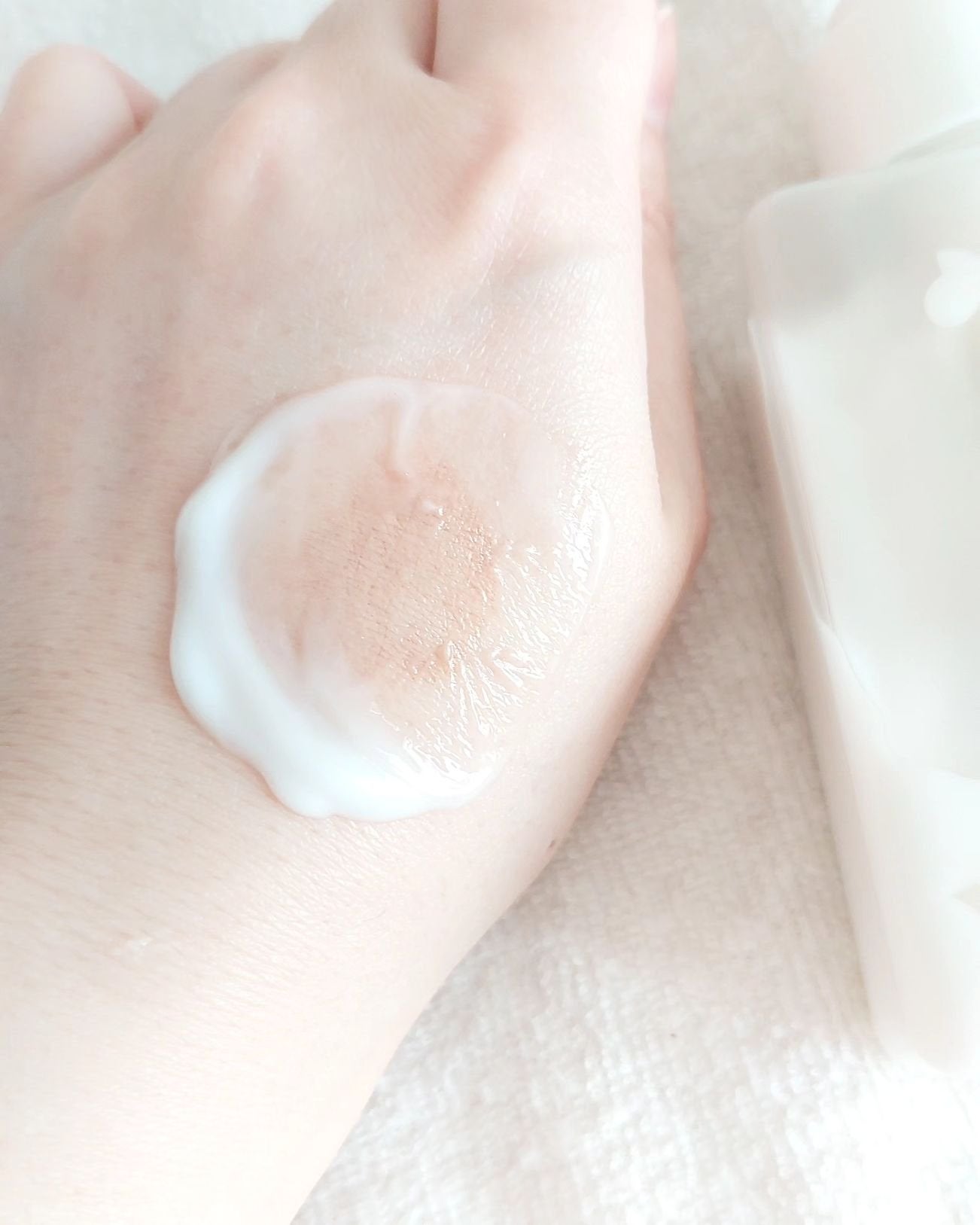 siki on LIPS 「【 HNEXクレンジングミルク 】ヒューマニズムクレンジングミ..」(5枚目)