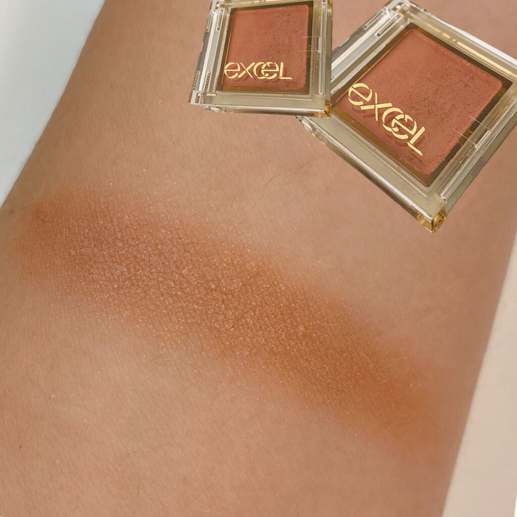 アイプランナー F03 ベッドサイド/excel/単色アイシャドウを使ったクチコミ（3枚目）