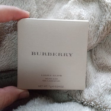 ライトグロウ/BURBERRY/パウダーチークを使ったクチコミ（1枚目）