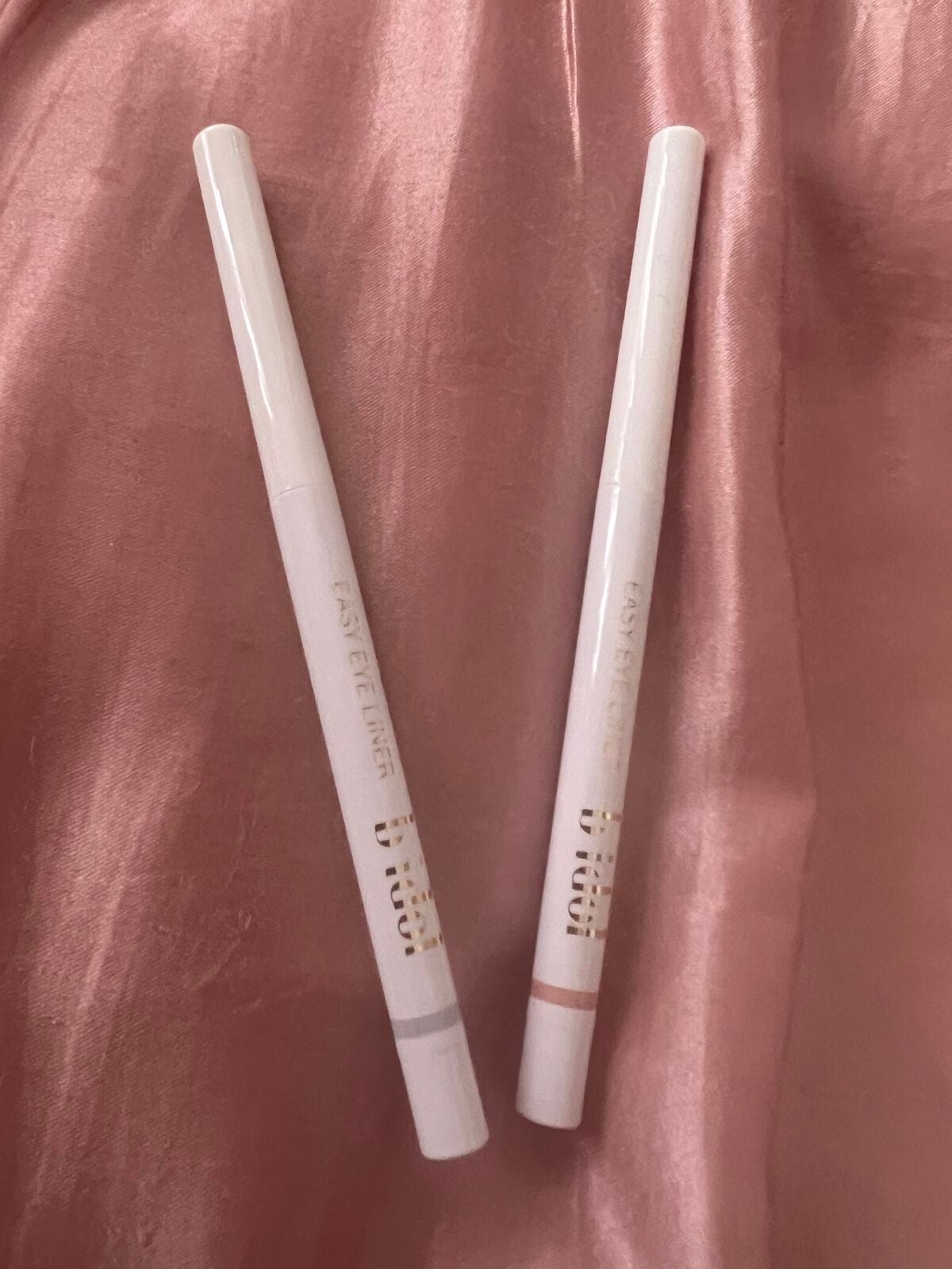 イージーeyeライナーR/b idol/ペンシルアイライナーを使ったクチコミ(1枚目)