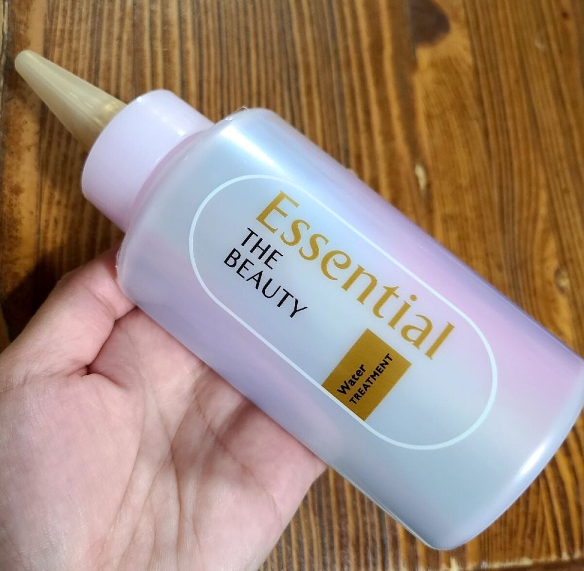 エッセンシャル プレミアム ウォータートリートメント EXスムース/エッセンシャル/アウトバストリートメントを使ったクチコミ(1枚目)