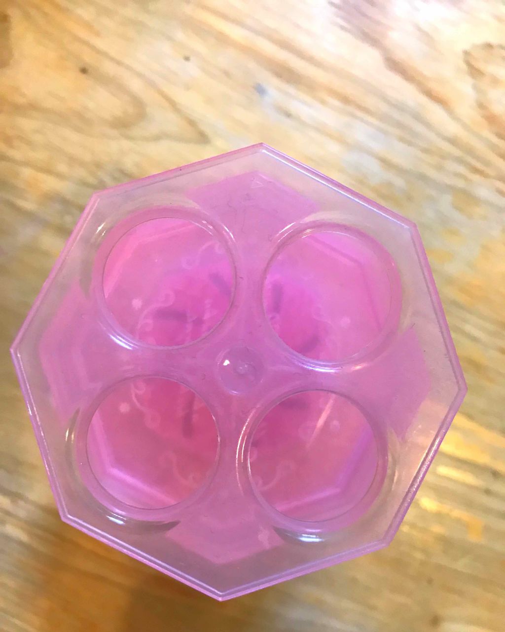 メイクブラシクリーナー/DAISO/その他化粧小物を使ったクチコミ(3枚目)