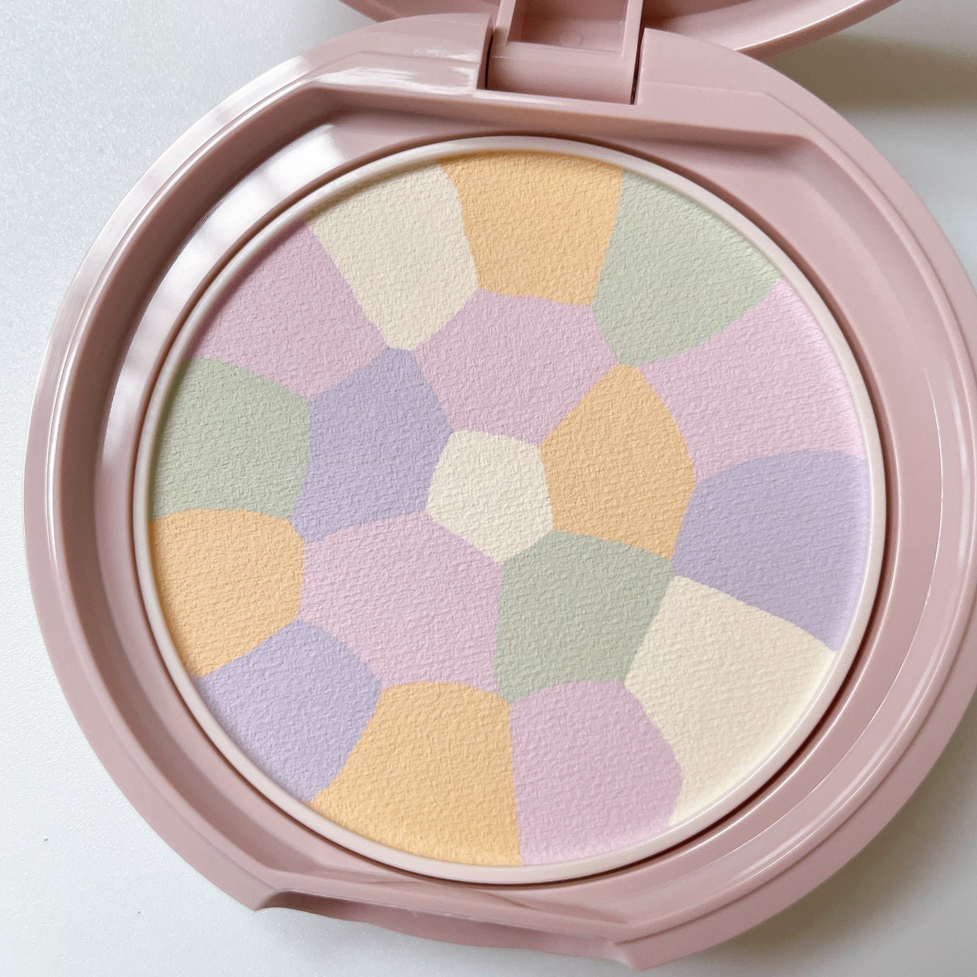 マシュマロフィニッシュパウダー ~Abloom~/キャンメイク/プレストパウダーを使ったクチコミ(3枚目)