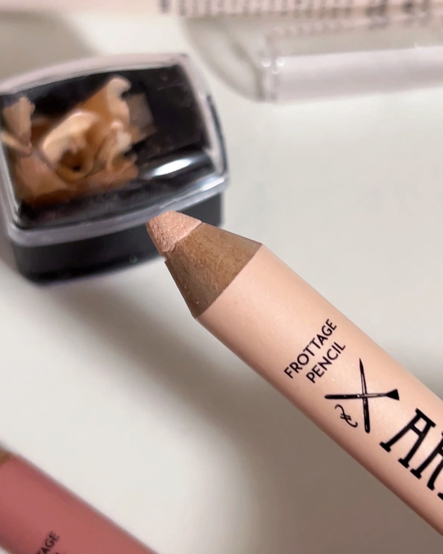 アートクラス フロッタージュペンシル/too cool for school/スティックアイシャドウを使ったクチコミ(6枚目)