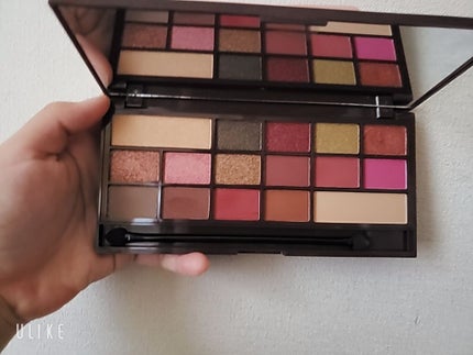 アイラブチョコレート/MAKEUP REVOLUTION/アイシャドウパレットを使ったクチコミ(2枚目)